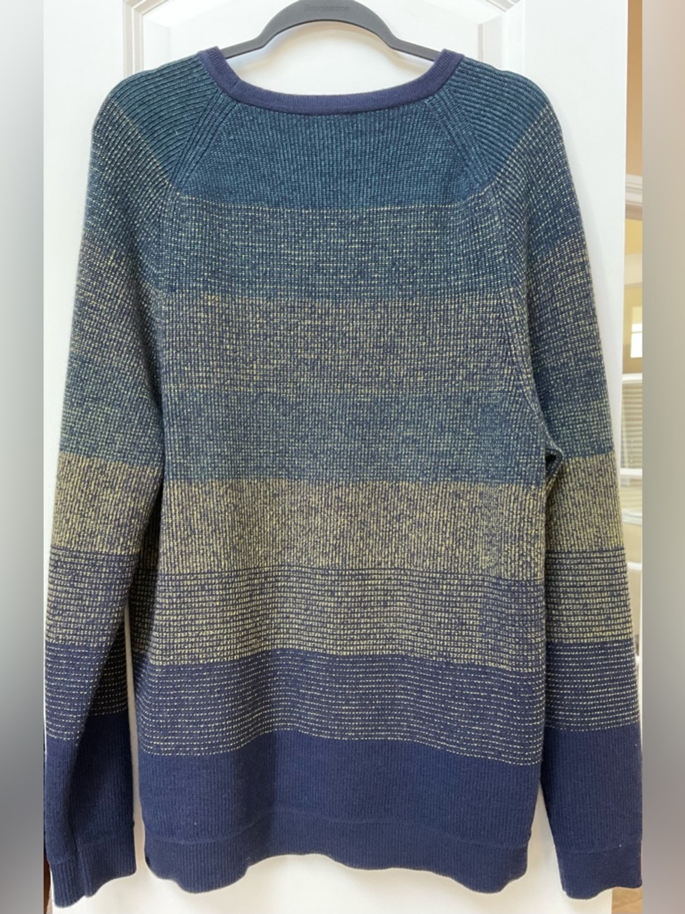 Lululemon Classic-Fit Crewneck Sweater - Picture 2 of 5